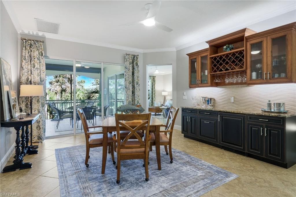 3755 Montreux Ln 204, Naples, FL 34114-10