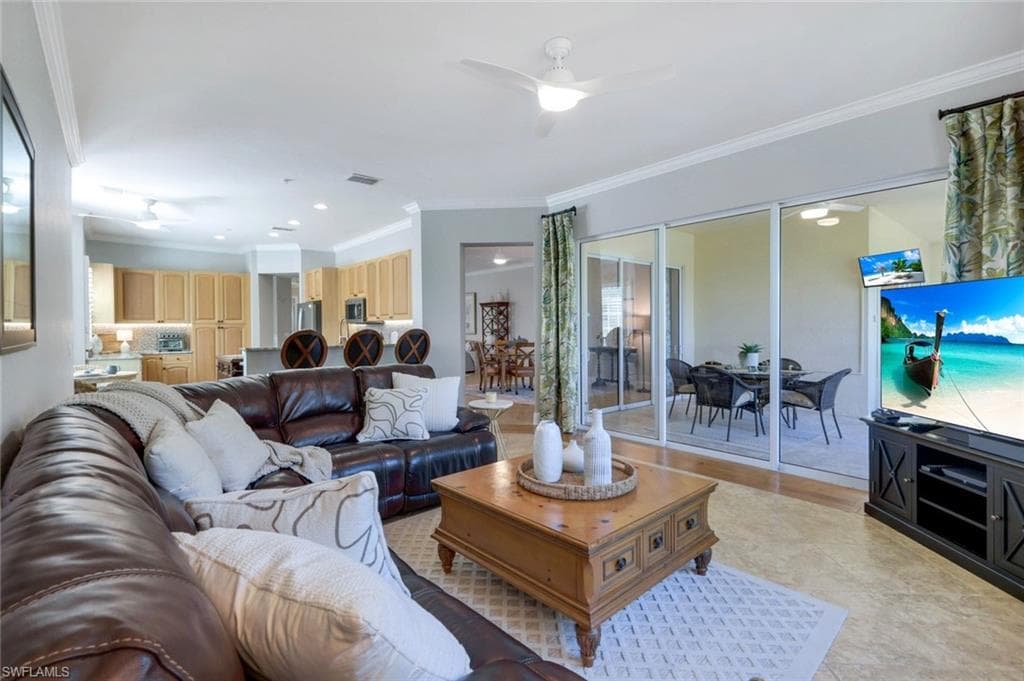 3755 Montreux Ln 204, Naples, FL 34114-15