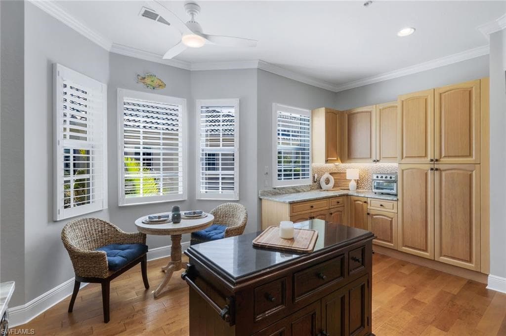 3755 Montreux Ln 204, Naples, FL 34114-18