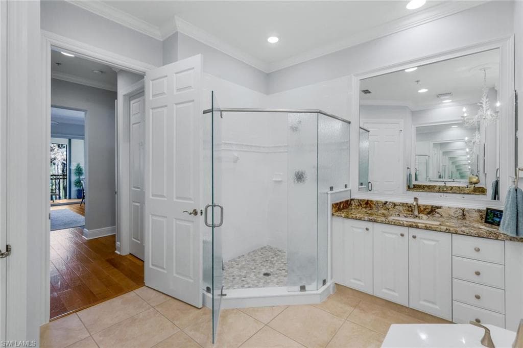 3755 Montreux Ln 204, Naples, FL 34114-23