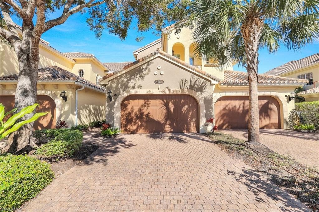 3755 Montreux Ln 204, Naples, FL 34114-3