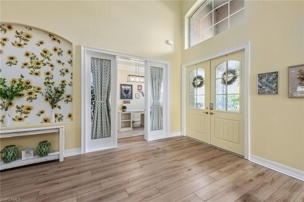 9261 Campanile Cir, Naples, FL 34114-22