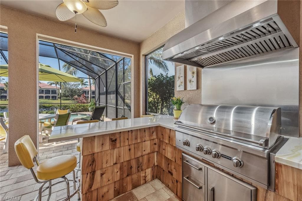 9261 Campanile Cir, Naples, FL 34114-36