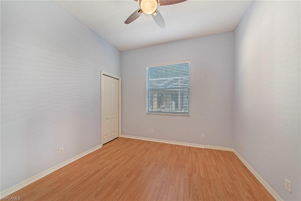 1435 Vintage Ln, Naples, FL 34104-19