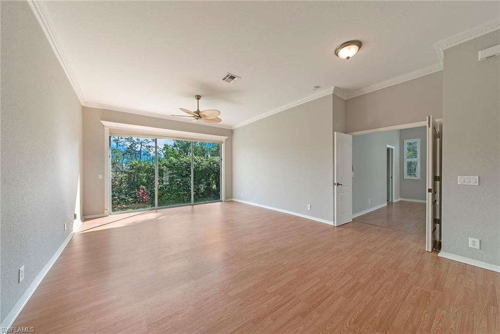 1435 Vintage Ln, Naples, FL 34104-24