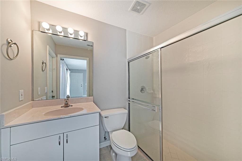 1435 Vintage Ln, Naples, FL 34104-27