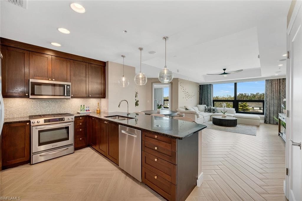 9115 Strada Pl 5311, Naples, FL 34108-8