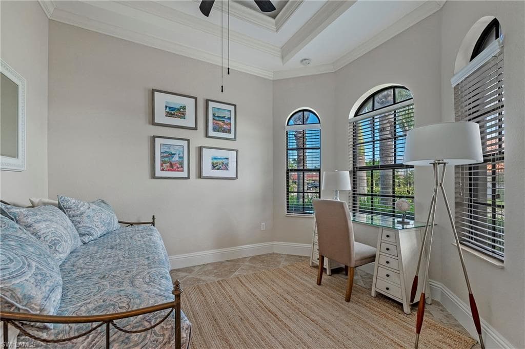 582 110th Ave N, Naples, FL 34108-19