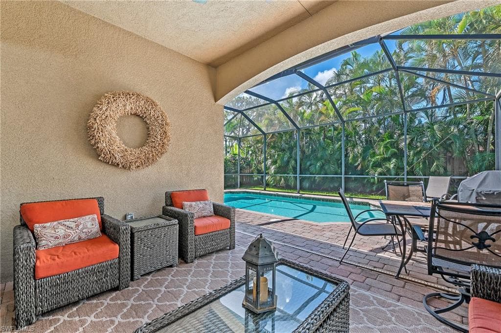 582 110th Ave N, Naples, FL 34108-27