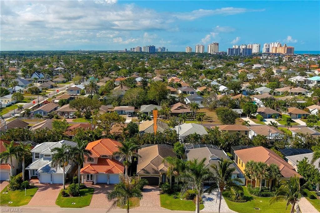 582 110th Ave N, Naples, FL 34108-35