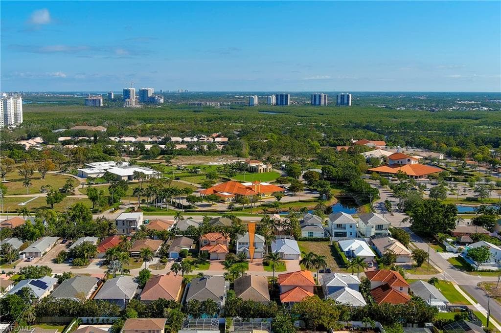582 110th Ave N, Naples, FL 34108-39