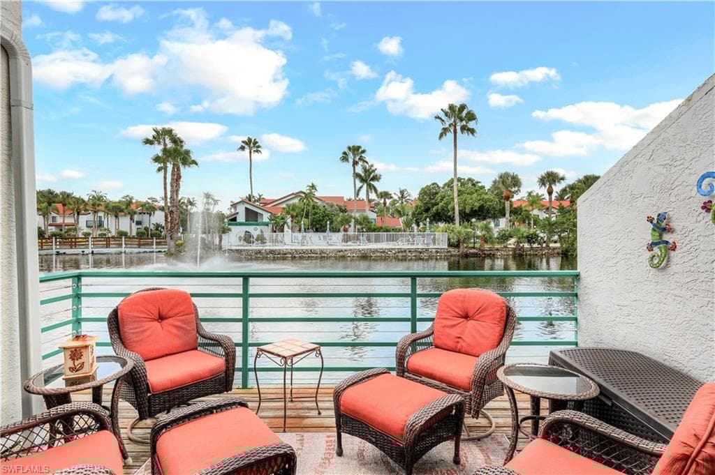 2249 Anchorage Ln A, Naples, FL 34104-23