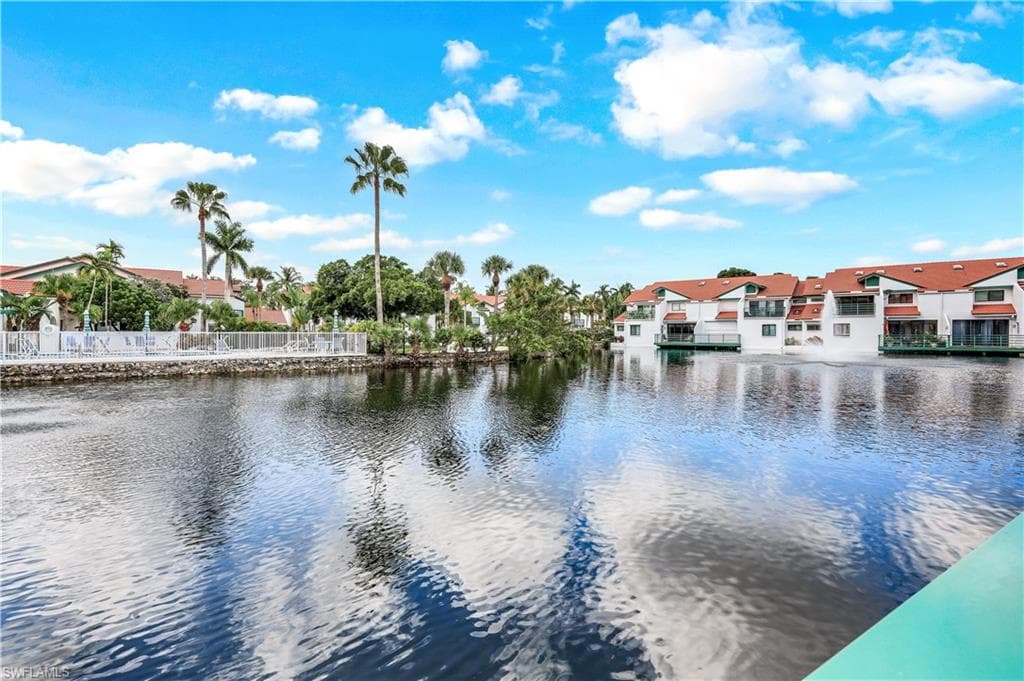 2249 Anchorage Ln A, Naples, FL 34104-24