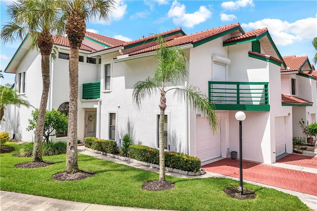 2249 Anchorage Ln A, Naples, FL 34104-25