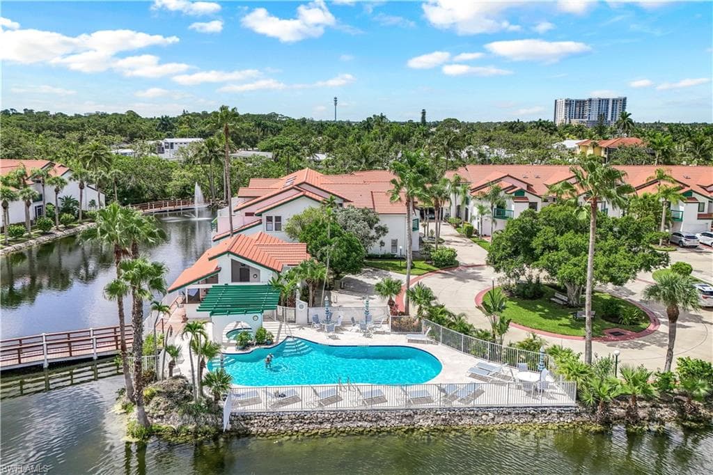 2249 Anchorage Ln A, Naples, FL 34104-34