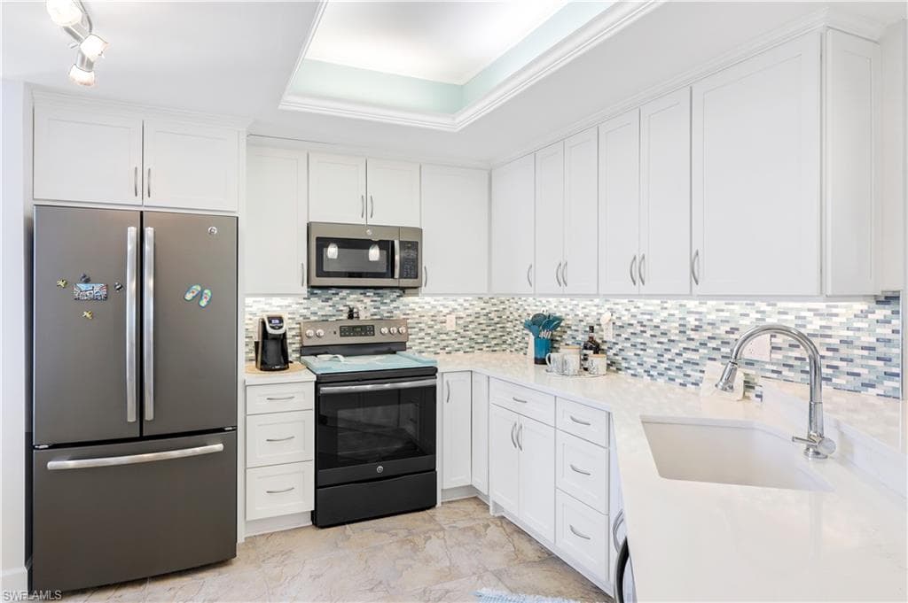 2249 Anchorage Ln A, Naples, FL 34104-4
