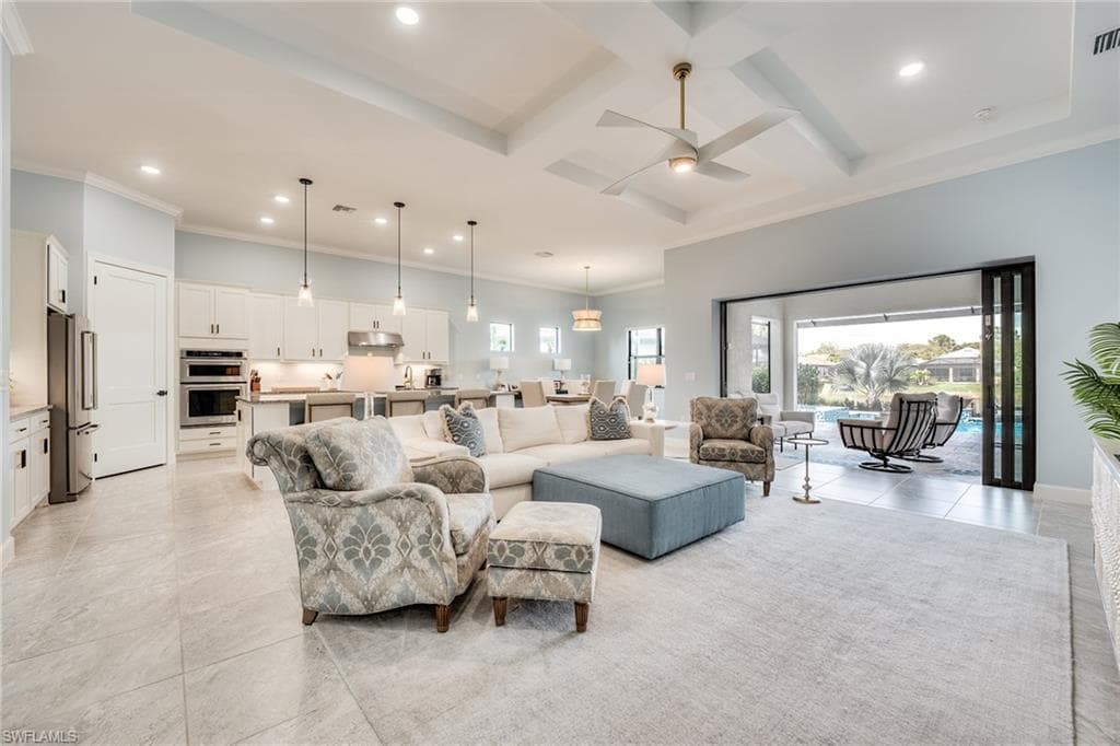 9741 Everglades Dr, Naples, FL 34120-9