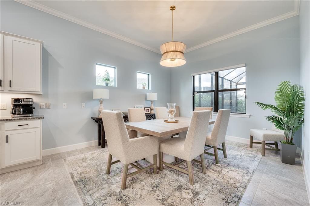 9741 Everglades Dr, Naples, FL 34120-13