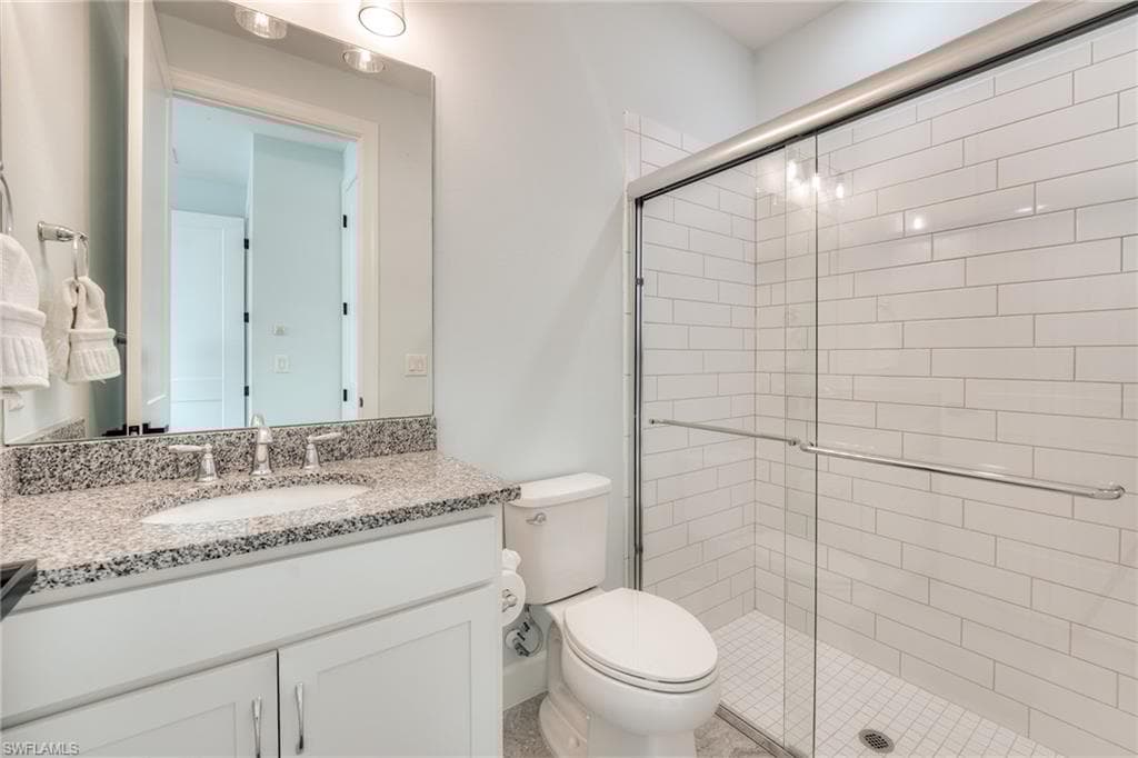 9741 Everglades Dr, Naples, FL 34120-17