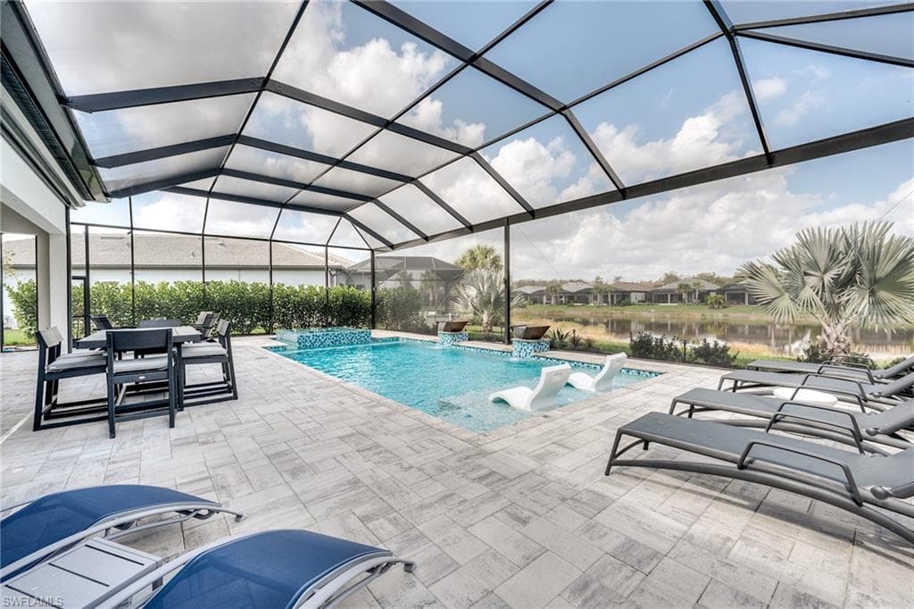 9741 Everglades Dr, Naples, FL 34120-34