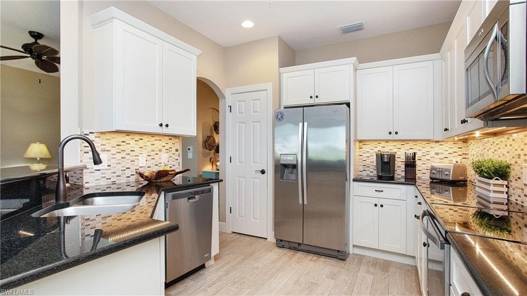 12045 Covent Garden Ct 2104, Naples, FL 34120-4