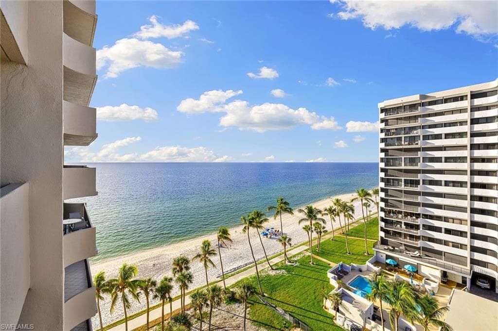 4001 Gulf Shore Blvd N 904, Naples, FL 34103-35