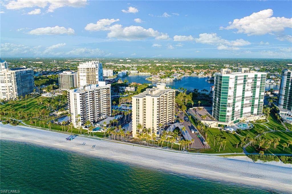 4001 Gulf Shore Blvd N 904, Naples, FL 34103-42