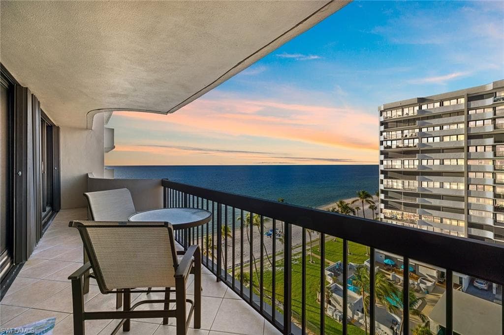 4001 Gulf Shore Blvd N 904, Naples, FL 34103-45