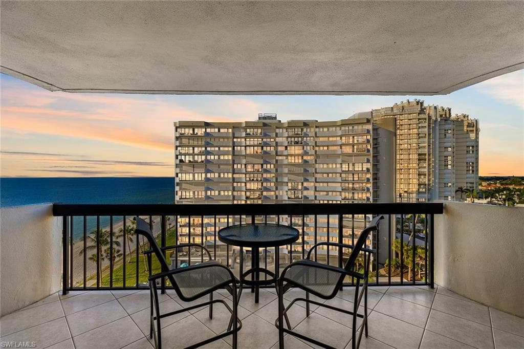 4001 Gulf Shore Blvd N 904, Naples, FL 34103-46