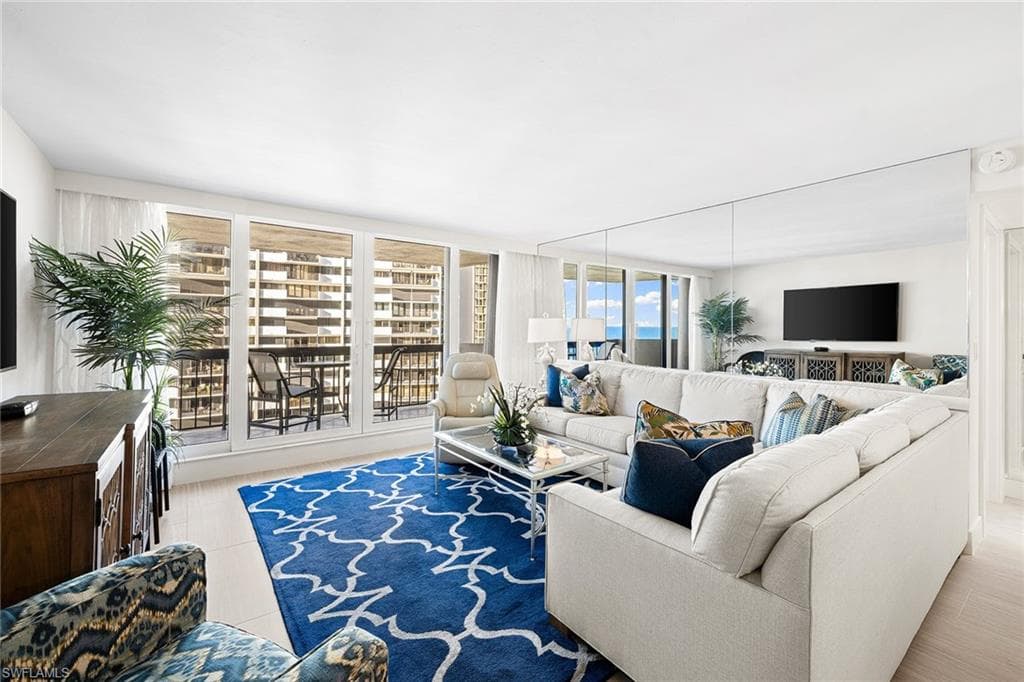 4001 Gulf Shore Blvd N 904, Naples, FL 34103-7