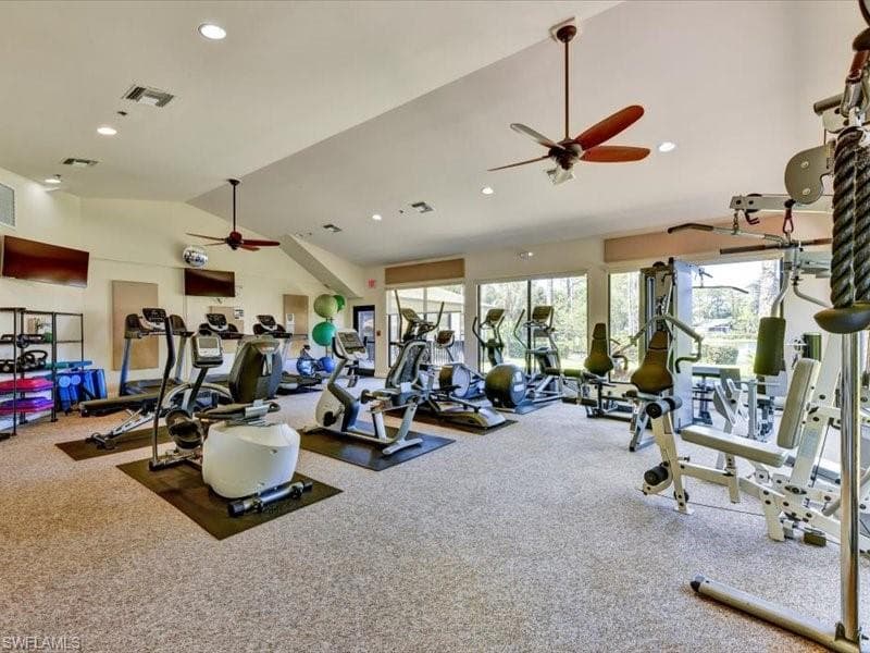 15505 Cedarwood Ln 10-201, Naples, FL 34110-44