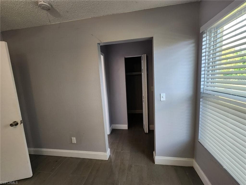 1044 Ridgeway Dr, North Fort Myers, FL 33903-9
