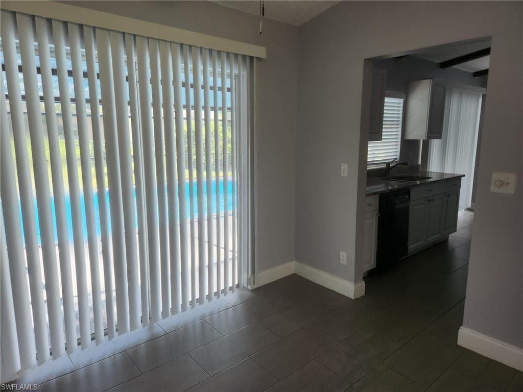 1044 Ridgeway Dr, North Fort Myers, FL 33903-13