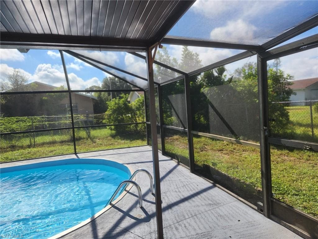 1044 Ridgeway Dr, North Fort Myers, FL 33903-15