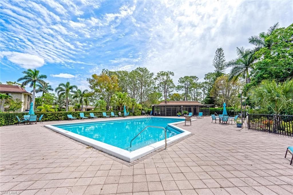 415 Augusta Blvd 311, Naples, FL 34113-27
