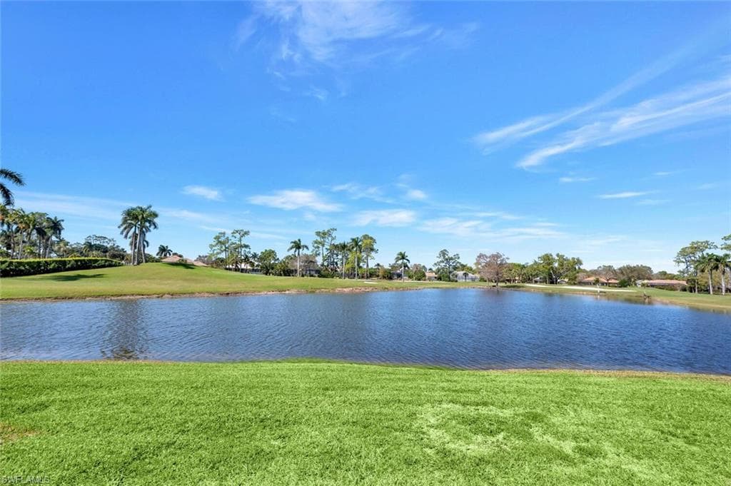 415 Augusta Blvd 311, Naples, FL 34113-32