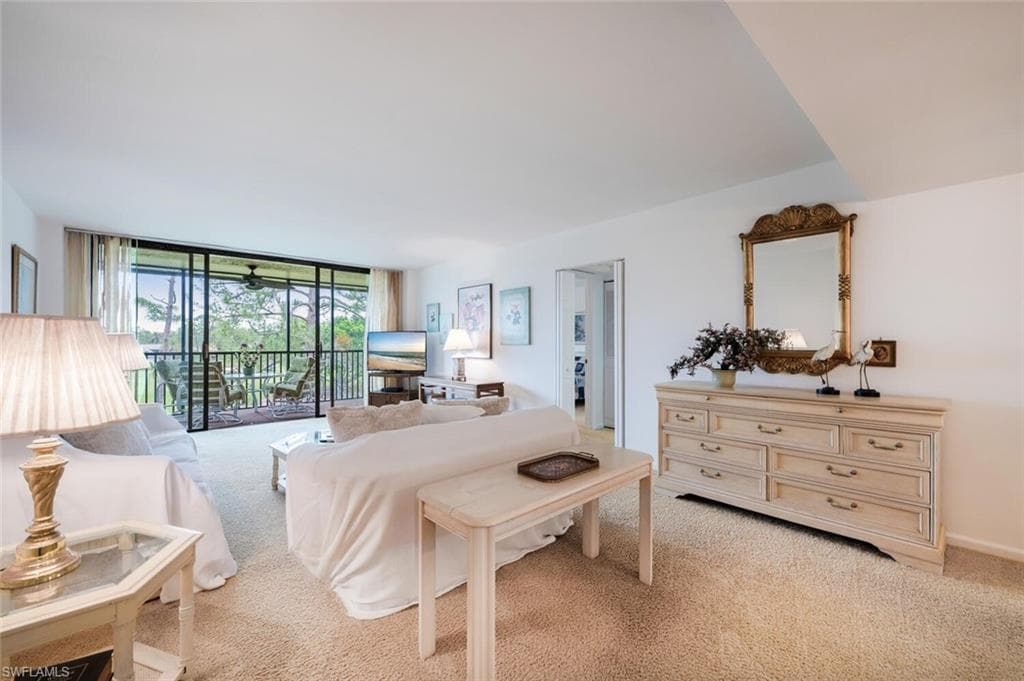 415 Augusta Blvd 311, Naples, FL 34113-3