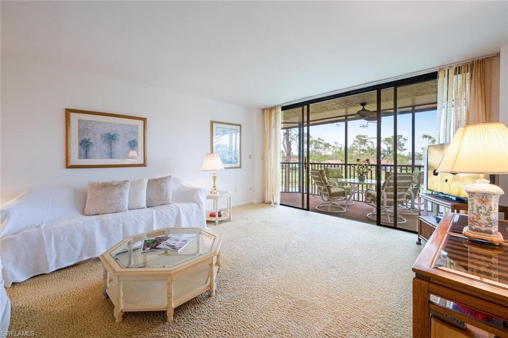 415 Augusta Blvd 311, Naples, FL 34113-5