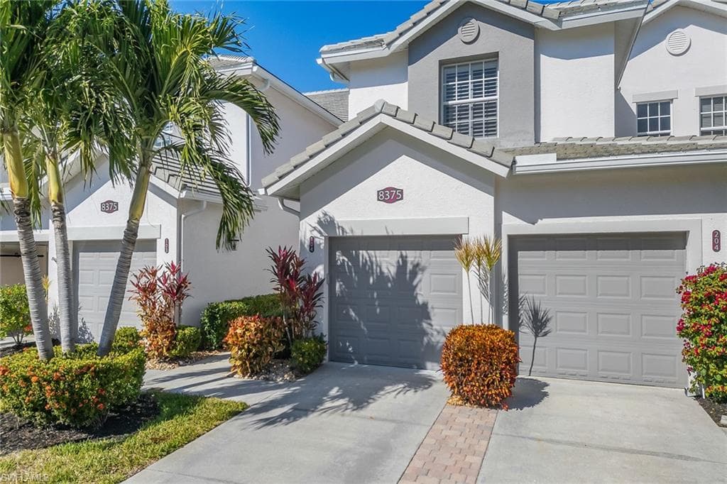 8375 Whisper Trace Ln 104, Naples, FL 34114-1