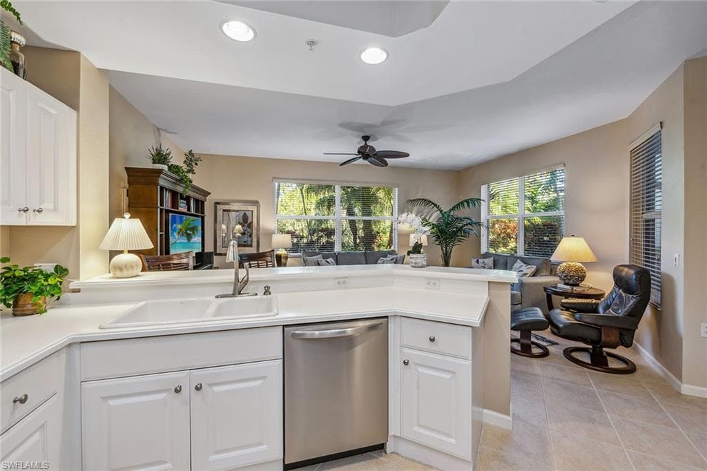 8375 Whisper Trace Ln 104, Naples, FL 34114-8