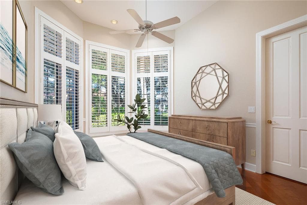 896 Barcarmil Way, Naples, FL 34110-20