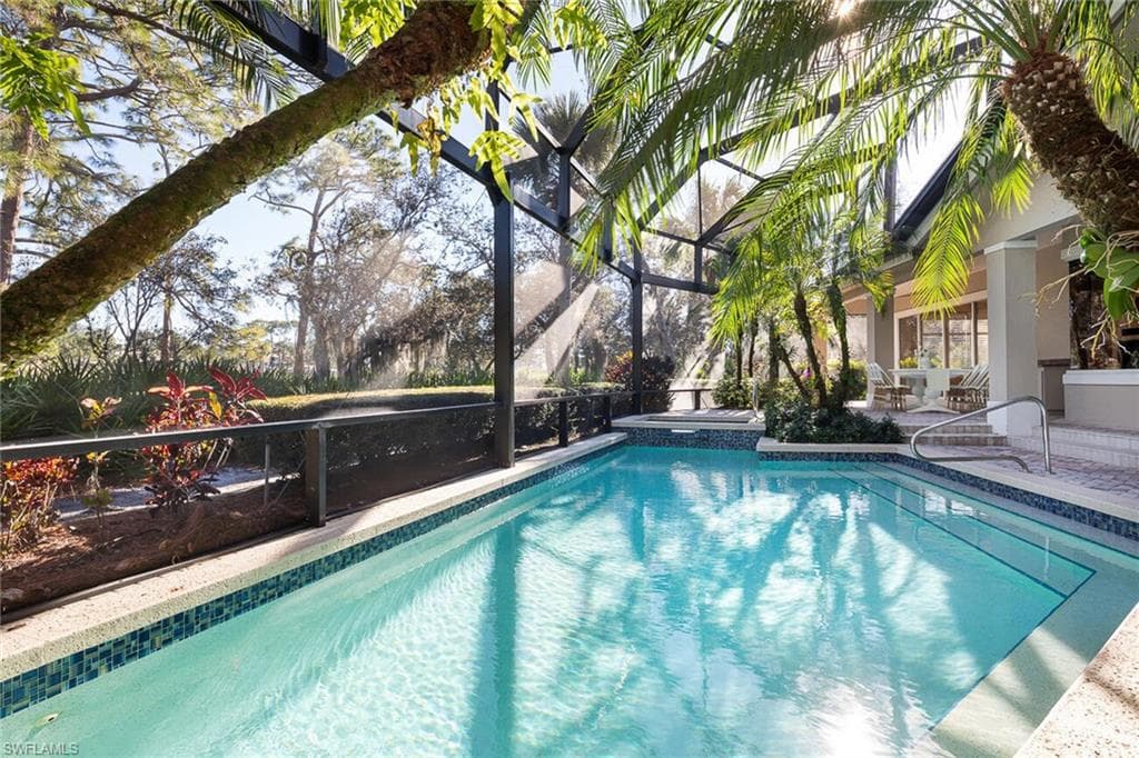 896 Barcarmil Way, Naples, FL 34110-26