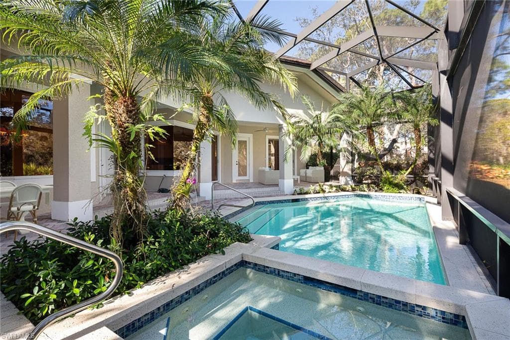 896 Barcarmil Way, Naples, FL 34110-29