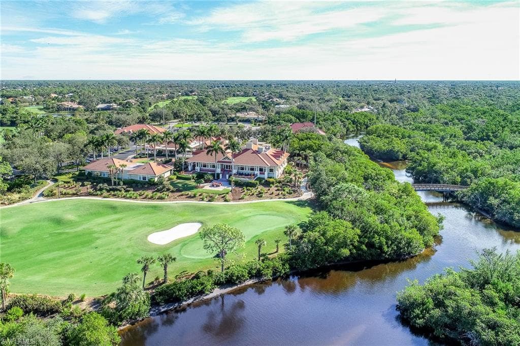 896 Barcarmil Way, Naples, FL 34110-44