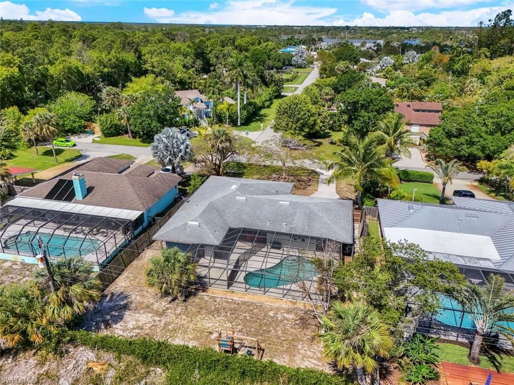 79 Constitution Dr, Naples, FL 34112-34