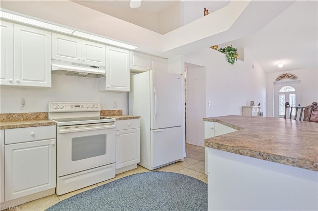 1214 14th Pl, Cape Coral, FL 33909-13