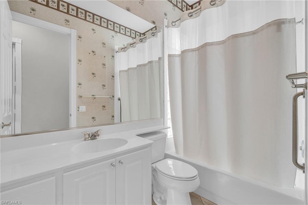 2845 Hatteras Way, Naples, FL 34119-19
