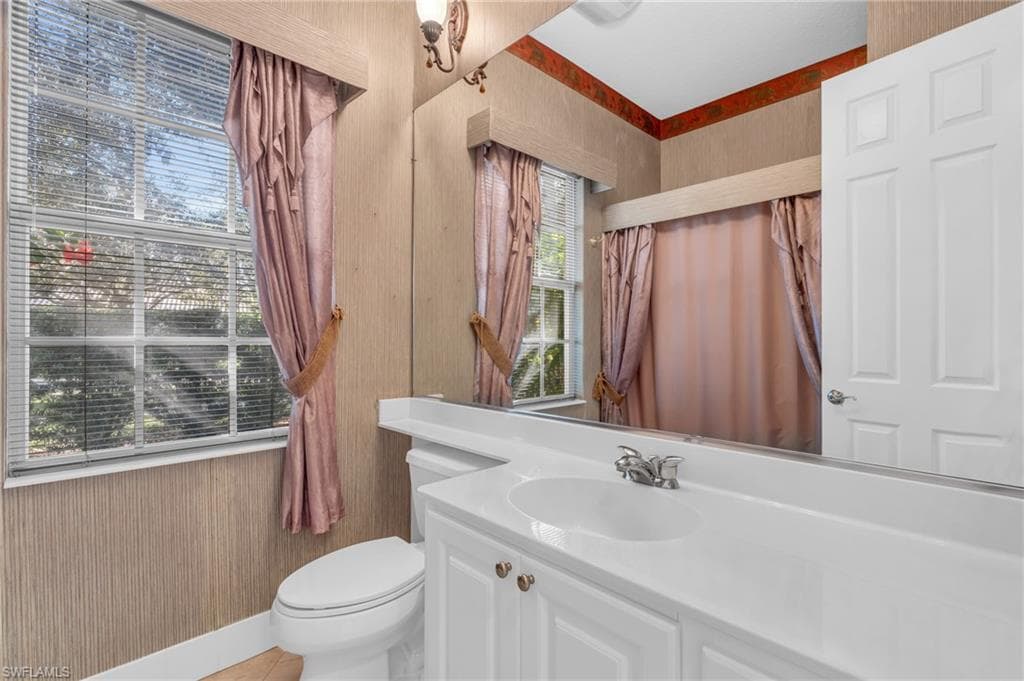 2845 Hatteras Way, Naples, FL 34119-24