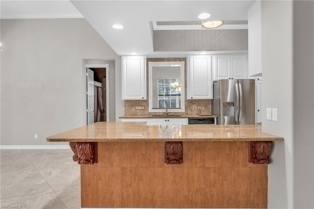2845 Hatteras Way, Naples, FL 34119-6