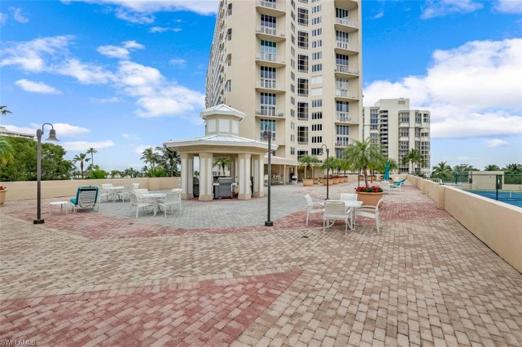 4041 Gulf Shore Blvd N 1104, Naples, FL 34103-26